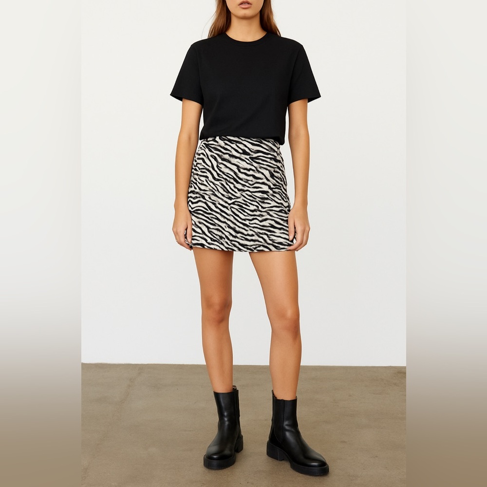 ZARA Zebra Print Satin Mini Skirt Black White Size Small